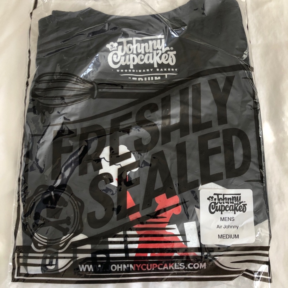 Johnny Cupcakes Jordan T-shirt NWT M
